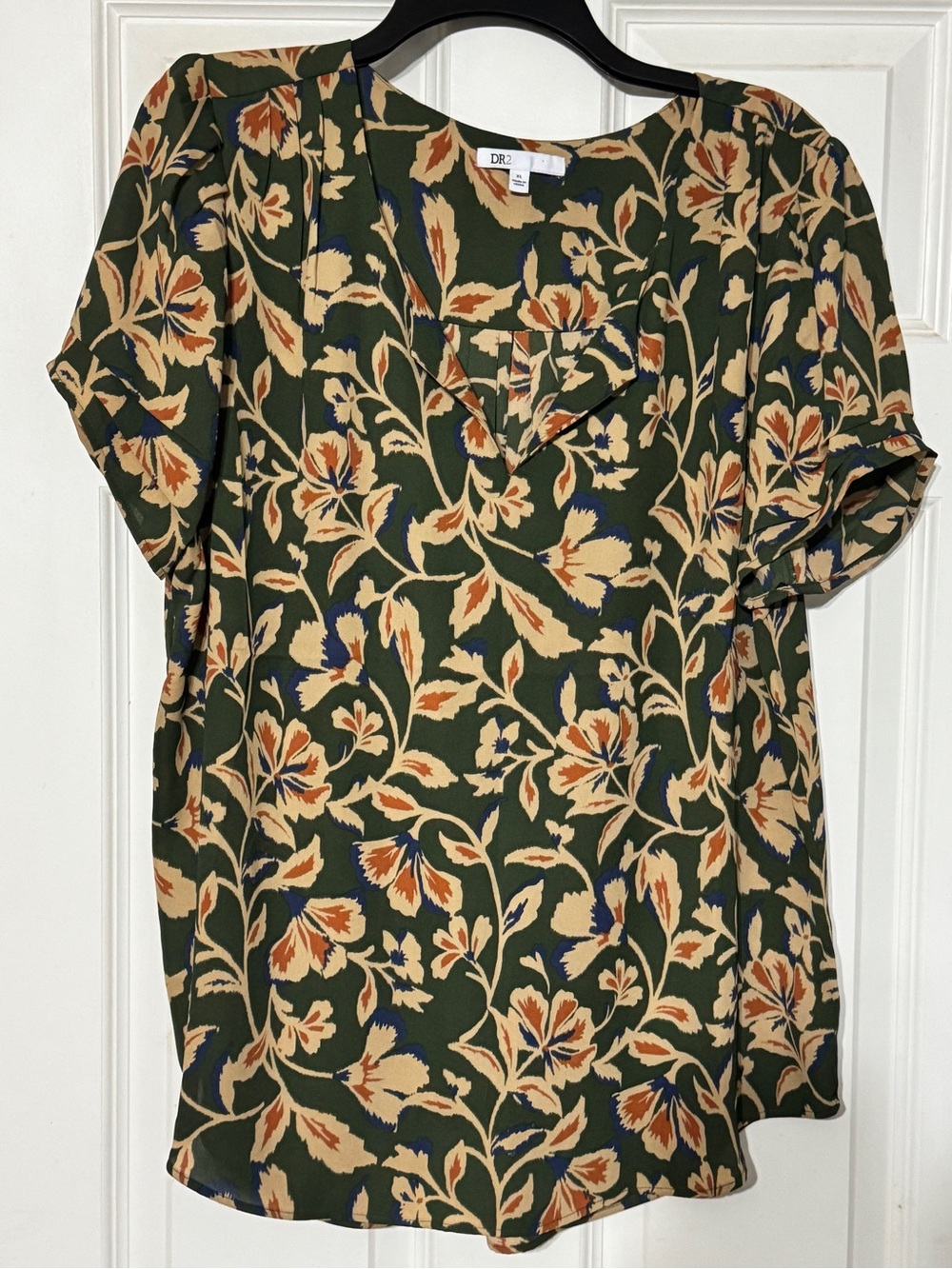 DR2 Olive Green Floral Short Sleeve Top NWOT
